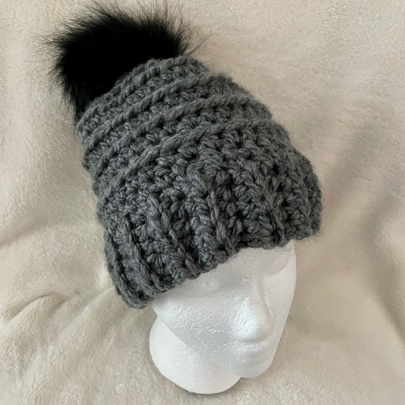 Beanie - Picture 3 of 4
